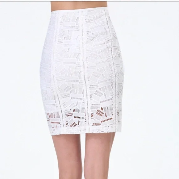 Bebe Giselle Geo Embroidered White Skirt - Picture 3 of 6